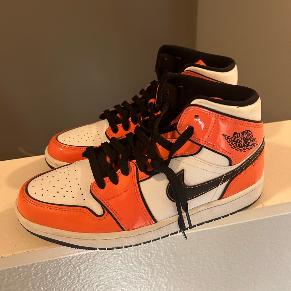 Nike High-Top Sneakers in Orange and Black